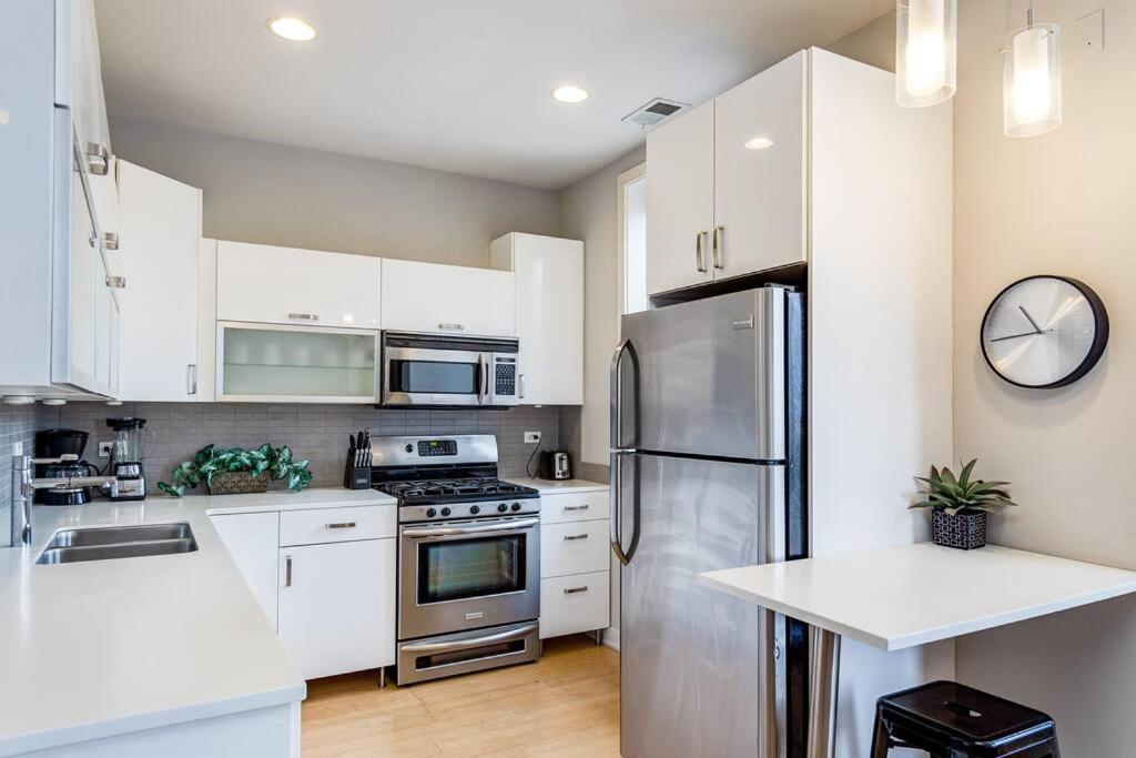 Cozy Beautiful Downtown Unit Chi In Prime River North Location Near Mag Mile - 2 Chicago Exterior foto